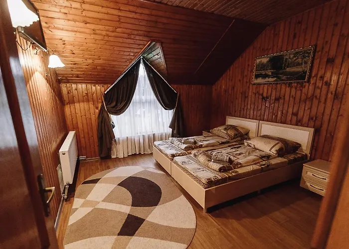 Otel Toga Yablunytsia