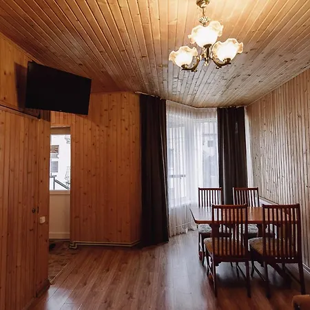Toga Cottage * Yablunytsya